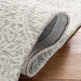 Safavieh Metro Met998A Natural/Ivory Rug.