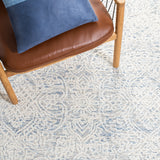 Safavieh Metro Met998L Light Blue/Ivory Rugs.