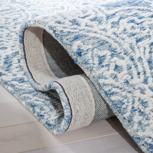 Safavieh Metro Met998M Blue/Ivory Rugs.