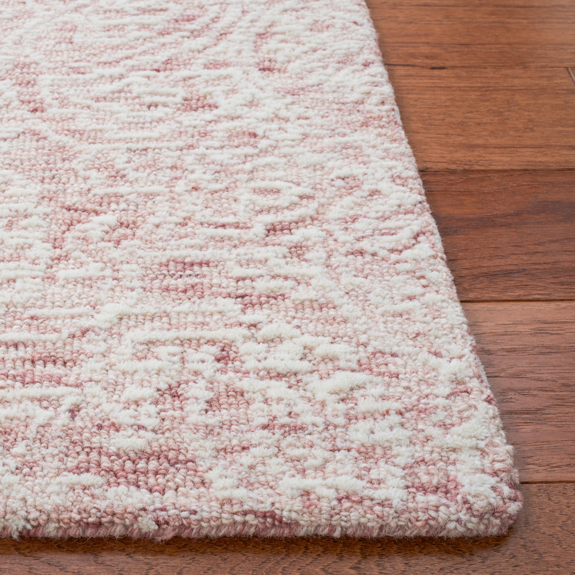 Safavieh Metro Met998U Pink/Ivory Area Rug