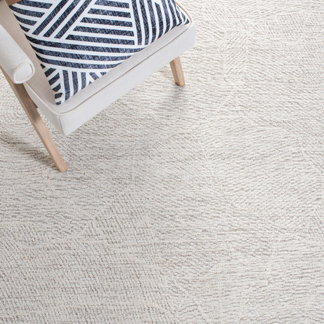 Safavieh Metro Met999A Natural/Ivory Rug.
