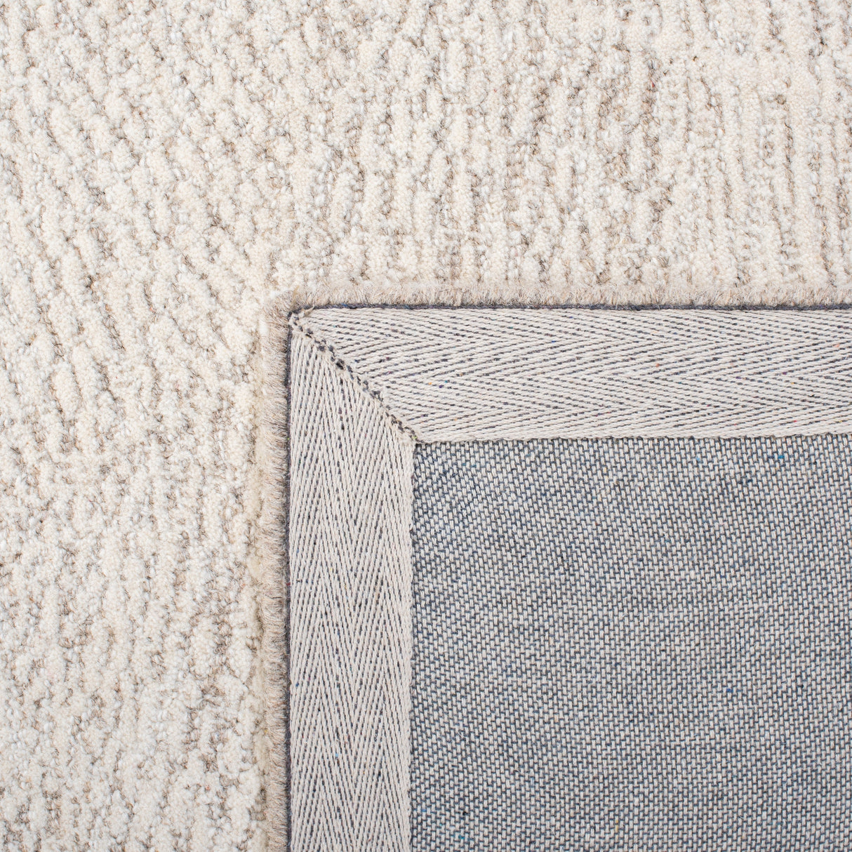 Safavieh Metro Met999A Natural/Ivory Rug.