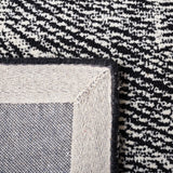 Safavieh Metro Met999Z Black/Ivory Rugs.