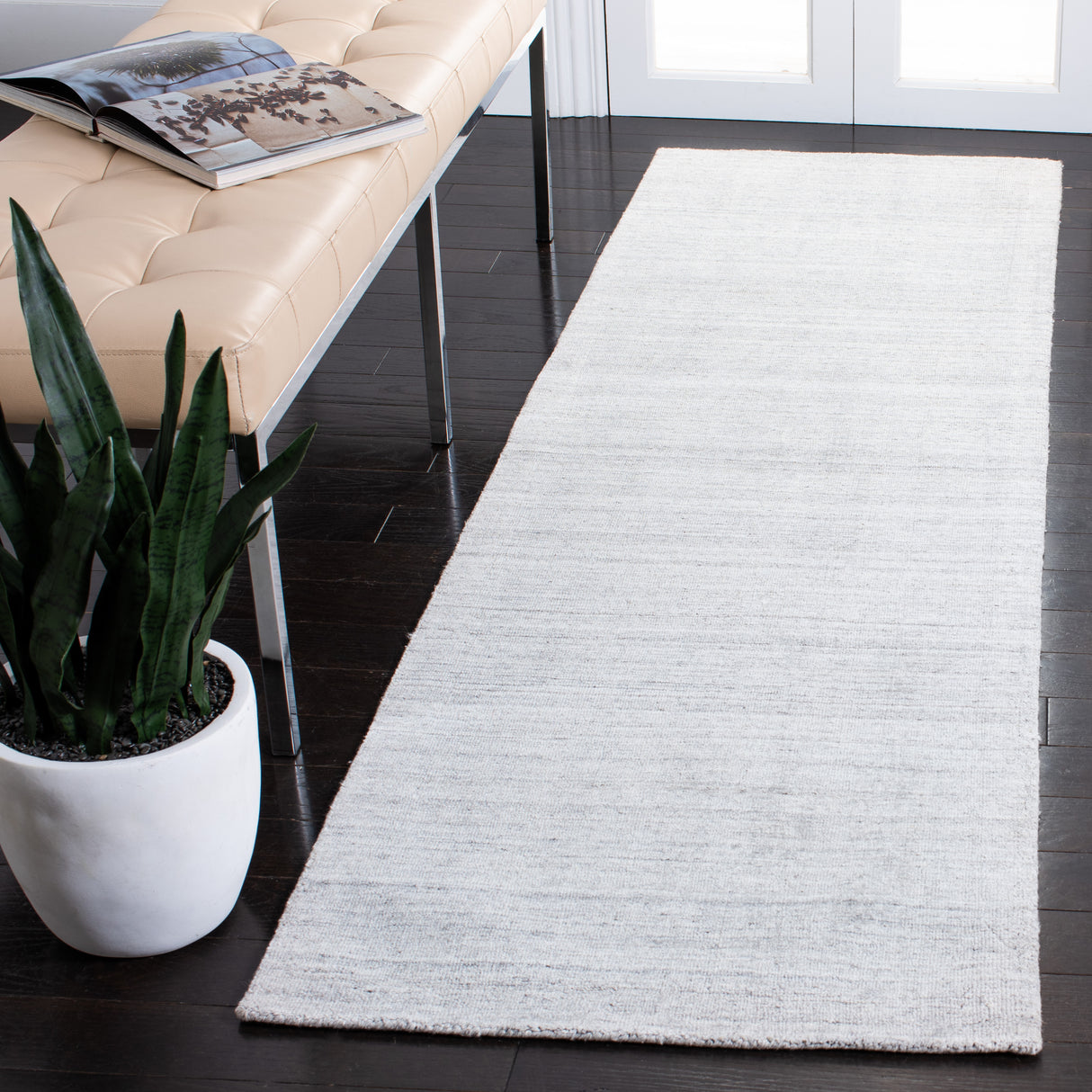 Safavieh Mirage Mir176G Light Grey Rugs.