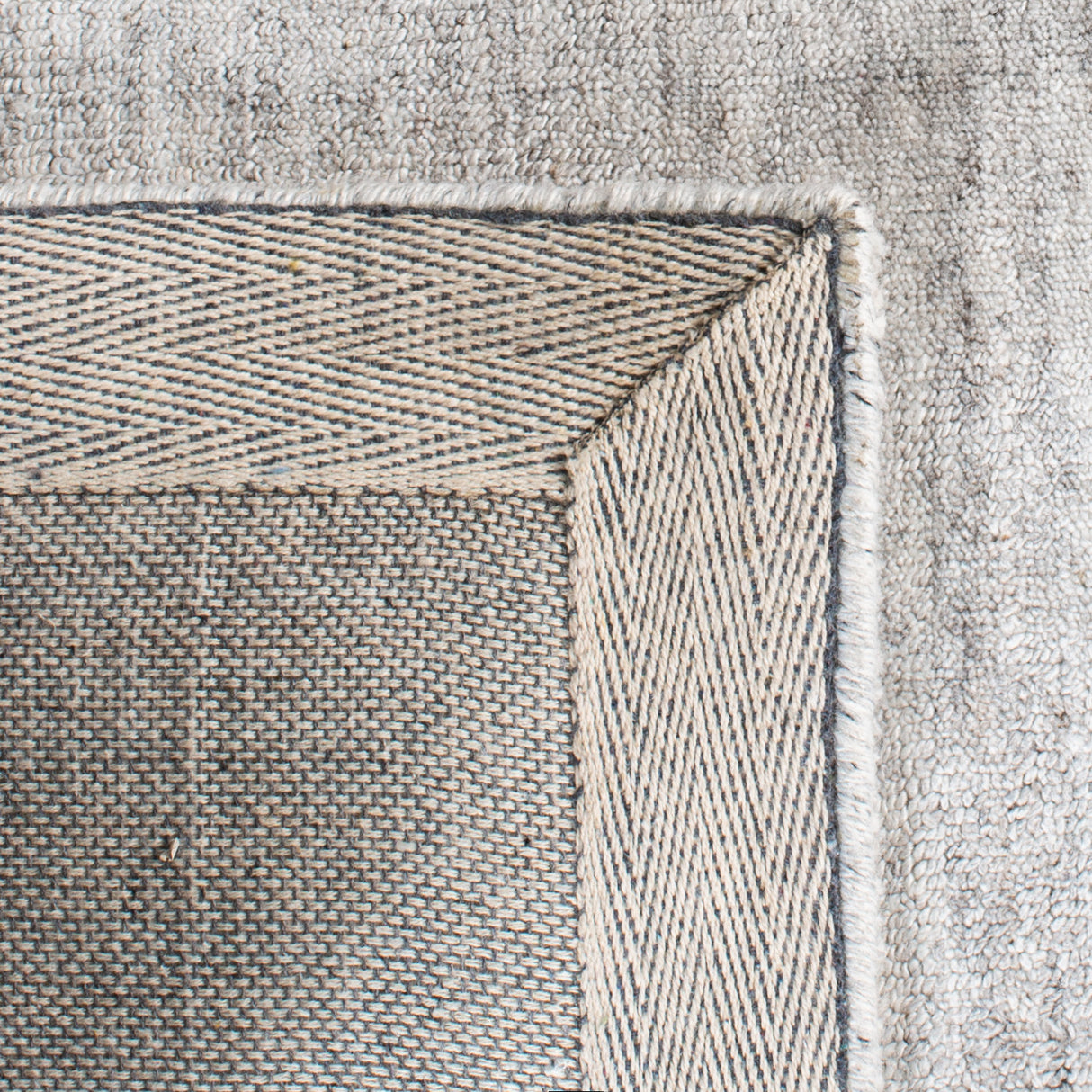 Safavieh Mirage Mir176G Light Grey Rugs.
