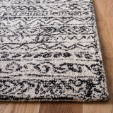 Safavieh Micro-Loop Mlp228A Ivory/Black Rugs.