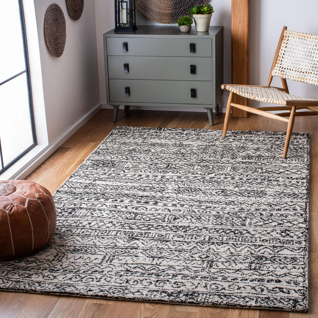 Safavieh Micro-Loop Mlp228A Ivory/Black Rugs.