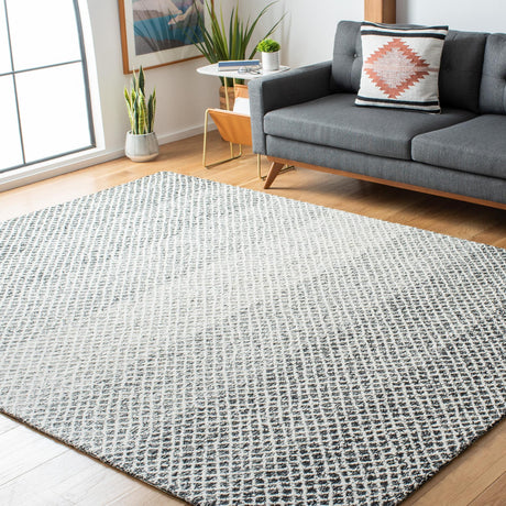 Safavieh Micro-Loop Mlp353Z Black/Ivory Area Rug