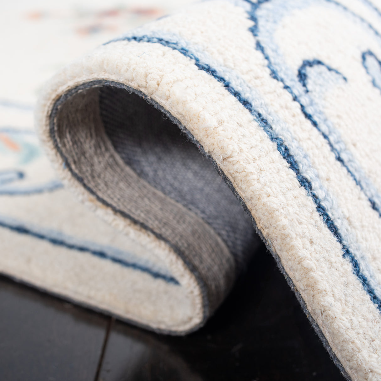 Safavieh Micro-Loop Mlp376A Ivory/Grey Rugs.