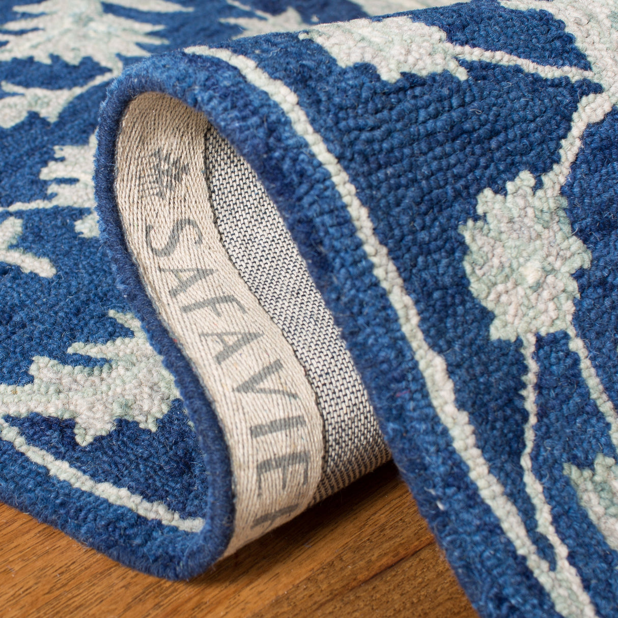 Safavieh Micro-Loop Mlp506N Navy/Grey Rugs.