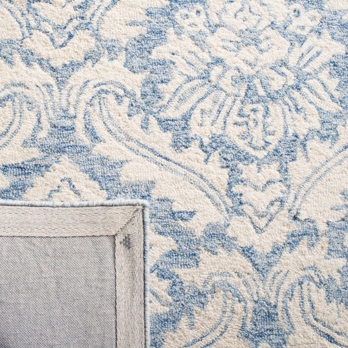 Safavieh Micro-Loop Mlp513M Blue Rugs.