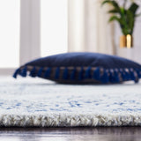 Safavieh Micro-Loop Mlp614A Ivory/Blue Rugs.