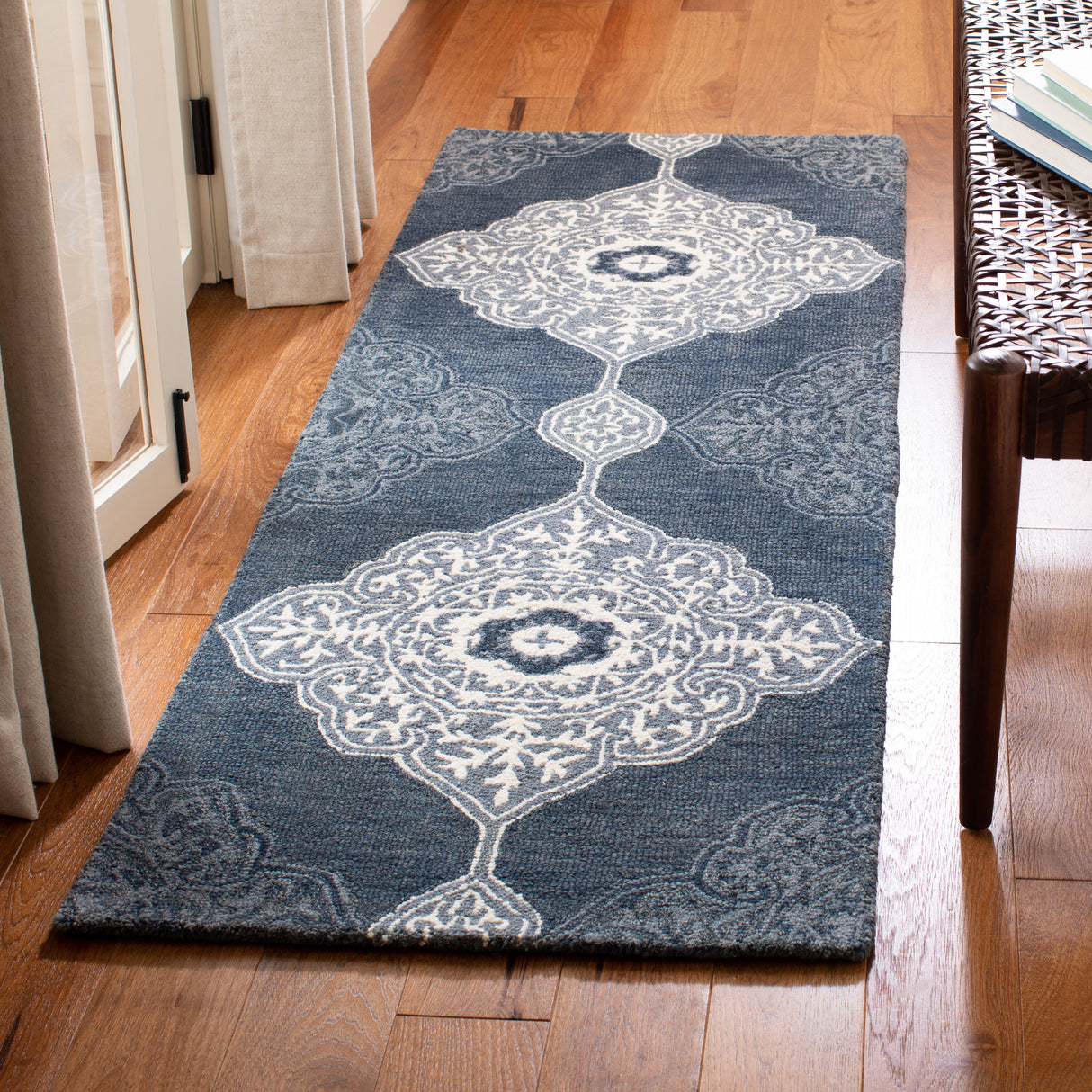 Safavieh Micro-Loop Mlp620F Grey/Navy Rugs.