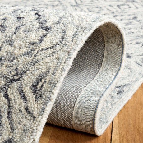 Safavieh Micro Loop Mlp776F Grey/Beige Rug.