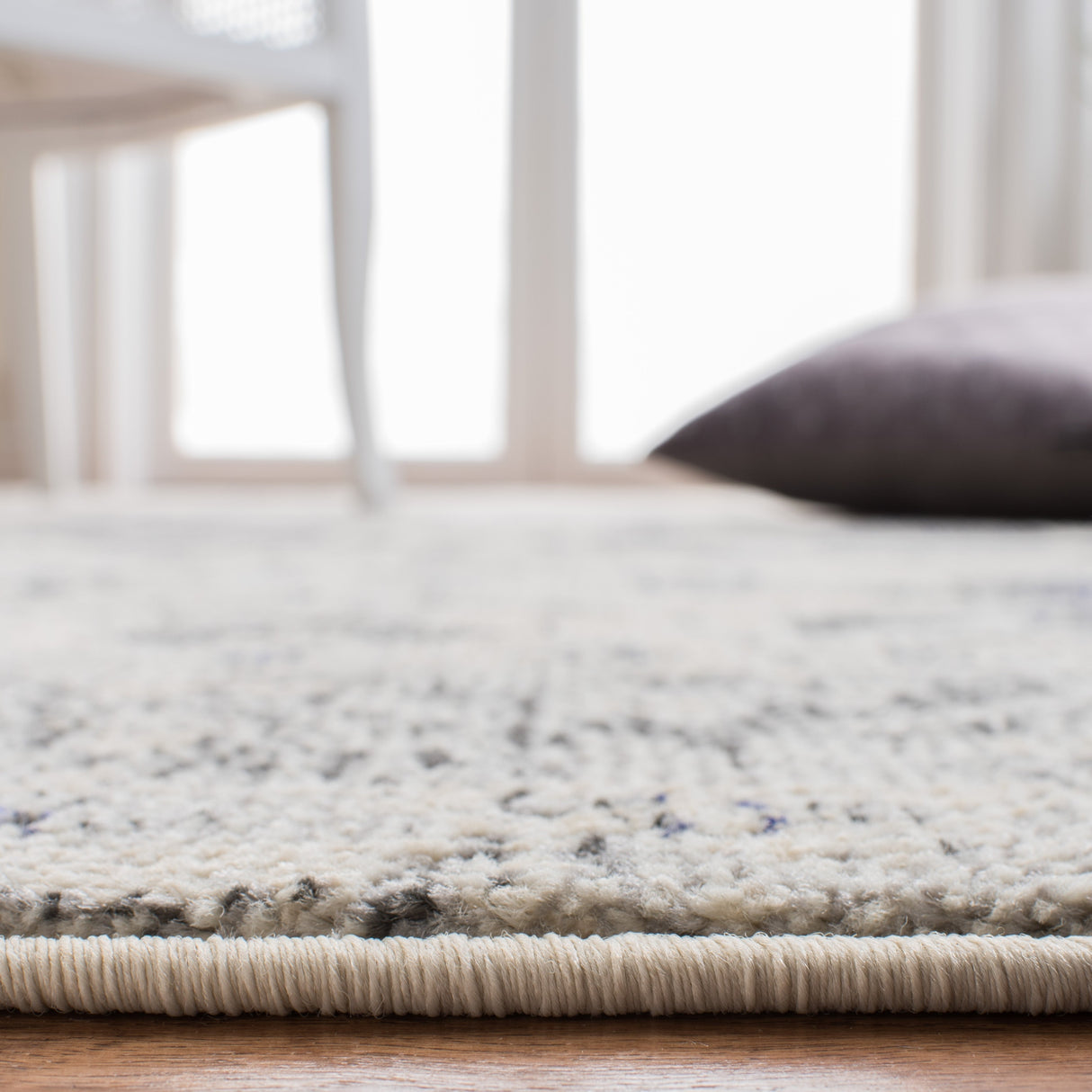 Safavieh Monaco Mnc243B Ivory/Grey Rugs.
