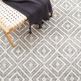 Safavieh Marbella Mrb206Z Ivory/Black Rug.