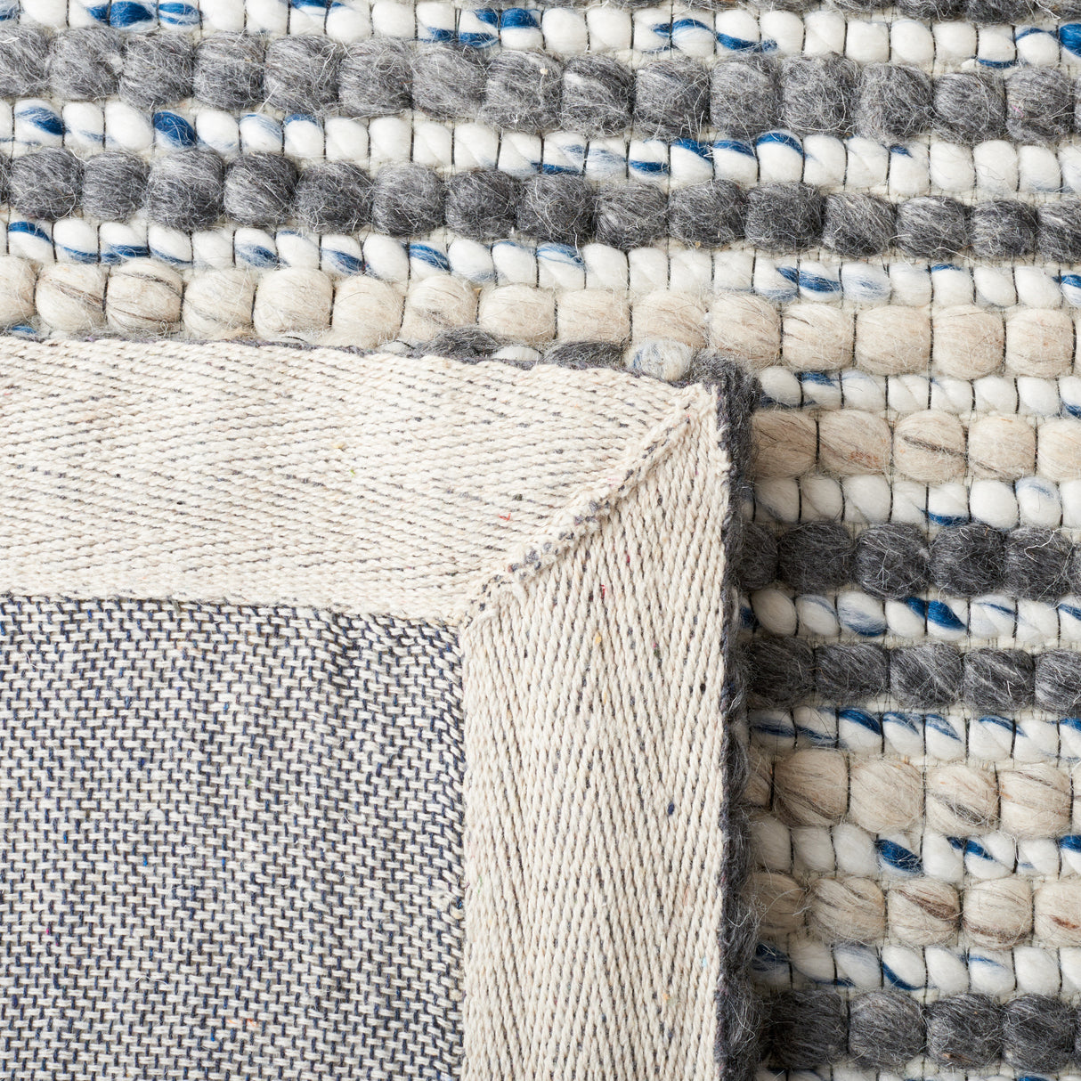 Safavieh Marbella Mrb305A Ivory/Grey Rug.
