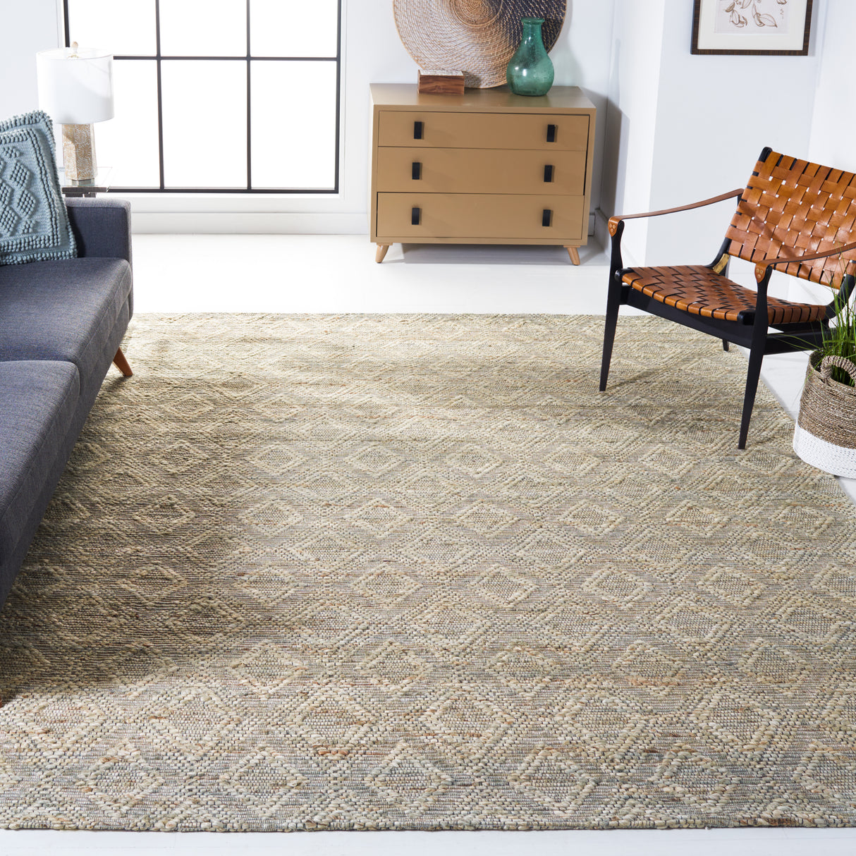 Safavieh Marbella Mrb307F Grey/Sage Rug.