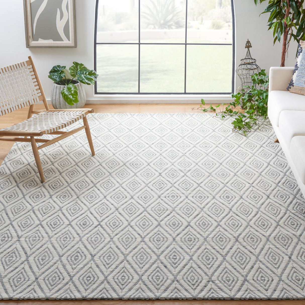 Safavieh Marbella Mrb308G Dark Grey/Ivory Rug.