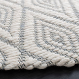 Safavieh Marbella Mrb308L Light Blue/Ivory Rug.