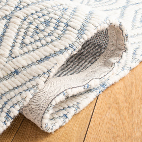 Safavieh Marbella Mrb308M Blue/Ivory Rug.
