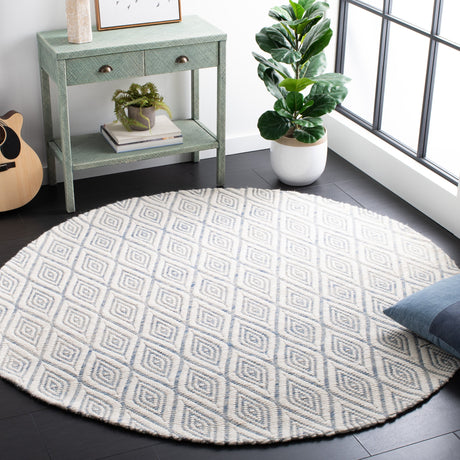 Safavieh Marbella Mrb308M Blue/Ivory Rug.