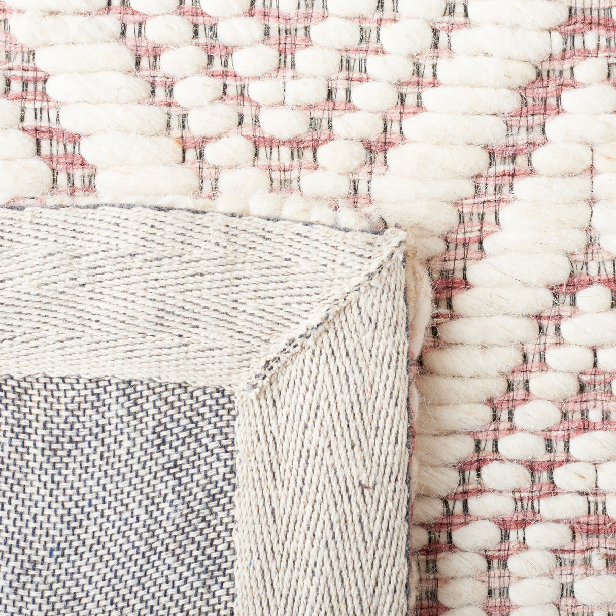 Safavieh Marbella Mrb308U Dark Pink/Ivory Rug.