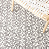 Safavieh Marbella Mrb310A Ivory/Black Rug.