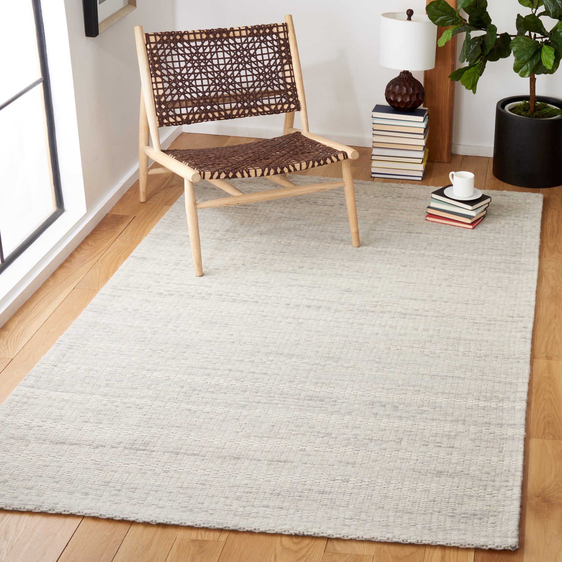 Safavieh Marbella Mrb311G Light Grey Area Rug