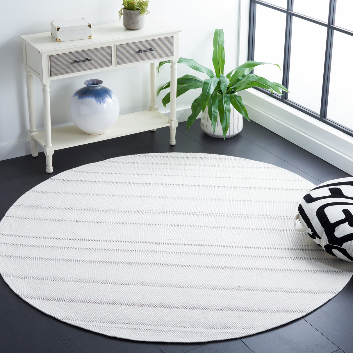 Safavieh Marbella Mrb313F Grey/Ivory Rug.