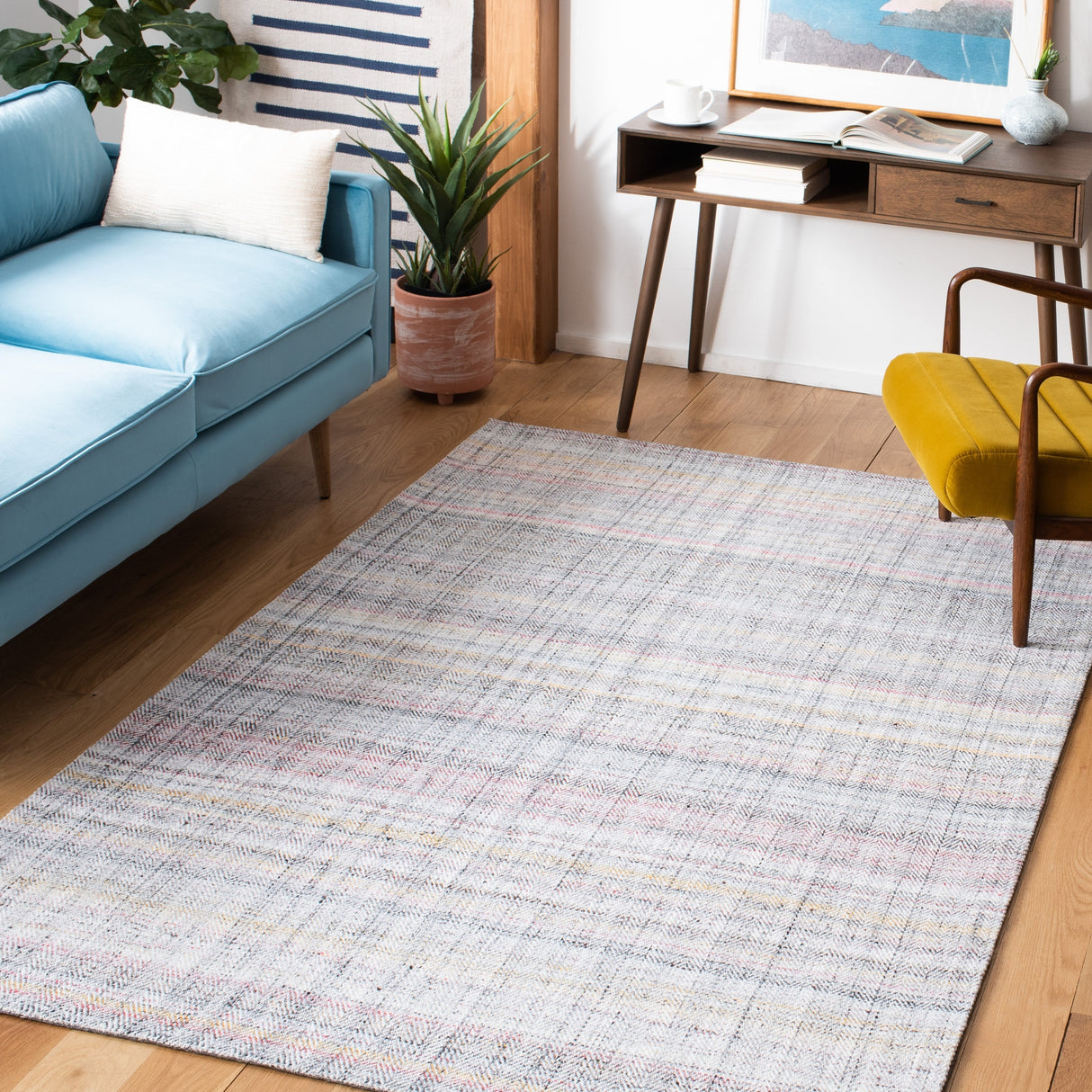 Safavieh Marbella Mrb314Q Red/Ivory Rug.