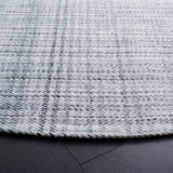 Safavieh Marbella Mrb315F Grey/Ivory Rug.