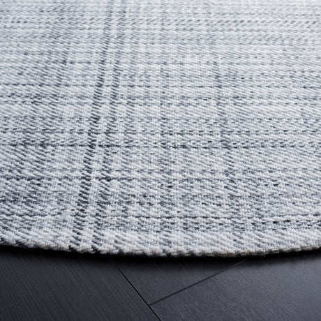 Safavieh Marbella Mrb315F Grey/Ivory Rug.