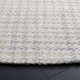 Safavieh Marbella Mrb319G Grey/Ivory Rug.