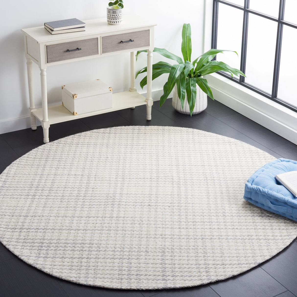 Safavieh Marbella Mrb319G Grey/Ivory Rug.