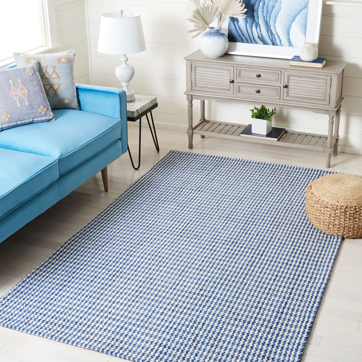 Safavieh Marbella Mrb319N Navy/Ivory Rug.