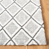 Safavieh Marbella Mrb321A Ivory/Black Rug.