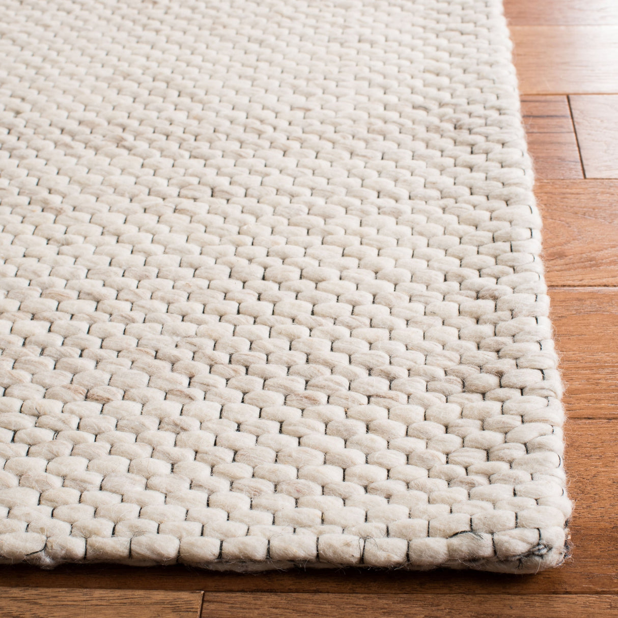 Safavieh Marbella Mrb522A Beige/Brown Rugs.