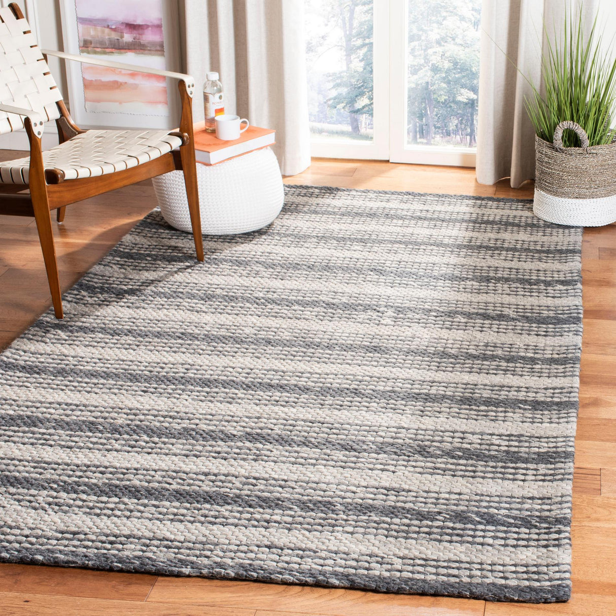 Safavieh Marbella Mrb522H Grey/Chocolate Rugs.
