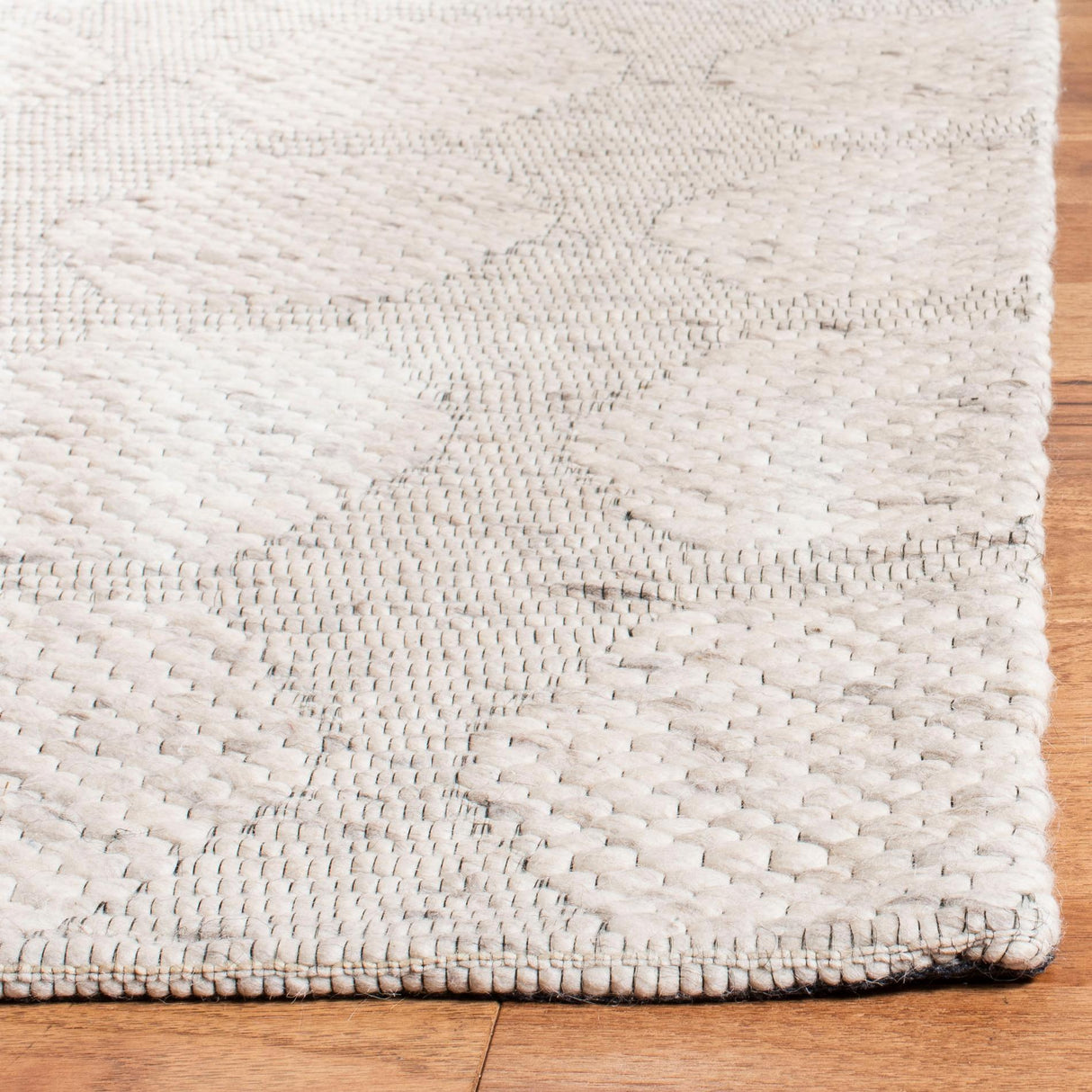 Safavieh Marbella Mrb523B Beige Rugs.