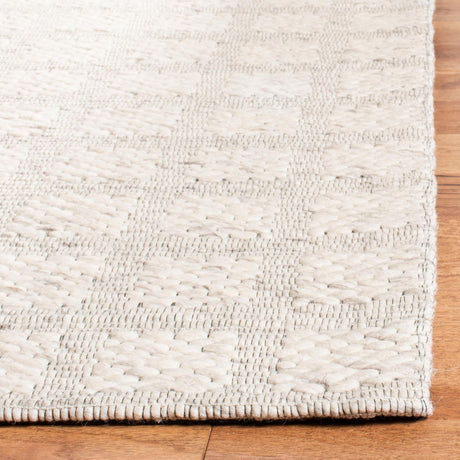 Safavieh Marbella Mrb525B Beige Rugs.