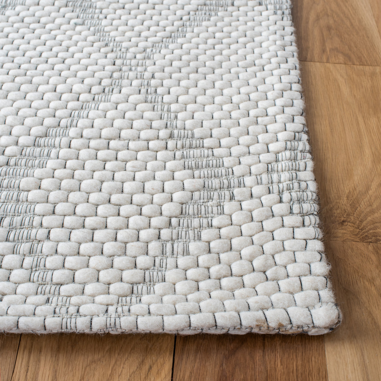 Safavieh Marbella Mrb551A Ivory Rugs.