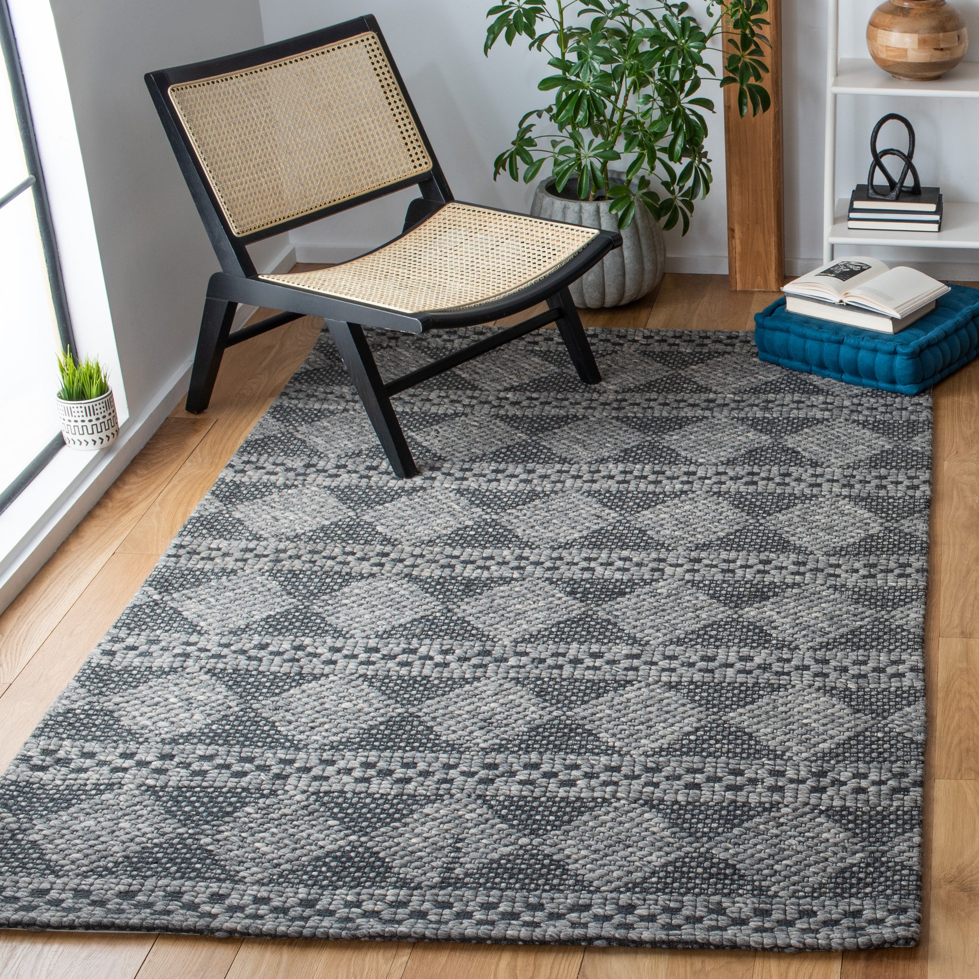 Safavieh Marbella Mrb552F Dark Grey Area Rug