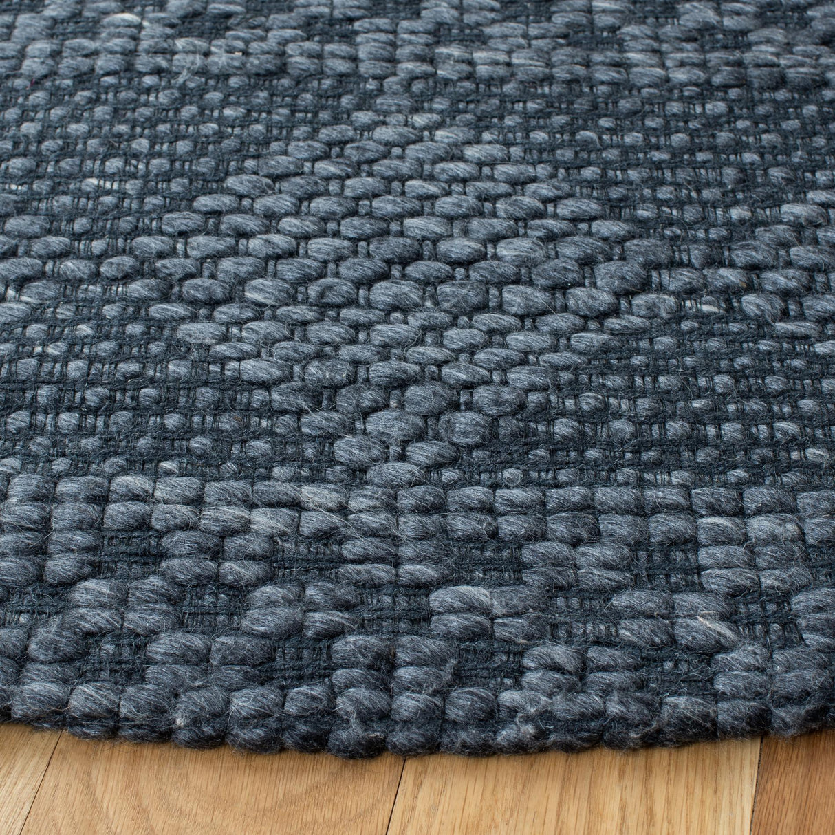 Safavieh Marbella Mrb552H Charcoal Rugs.