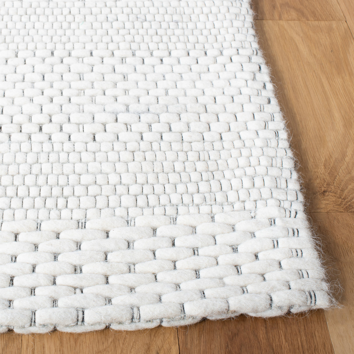 Safavieh Marbella Mrb556A Ivory Rugs.
