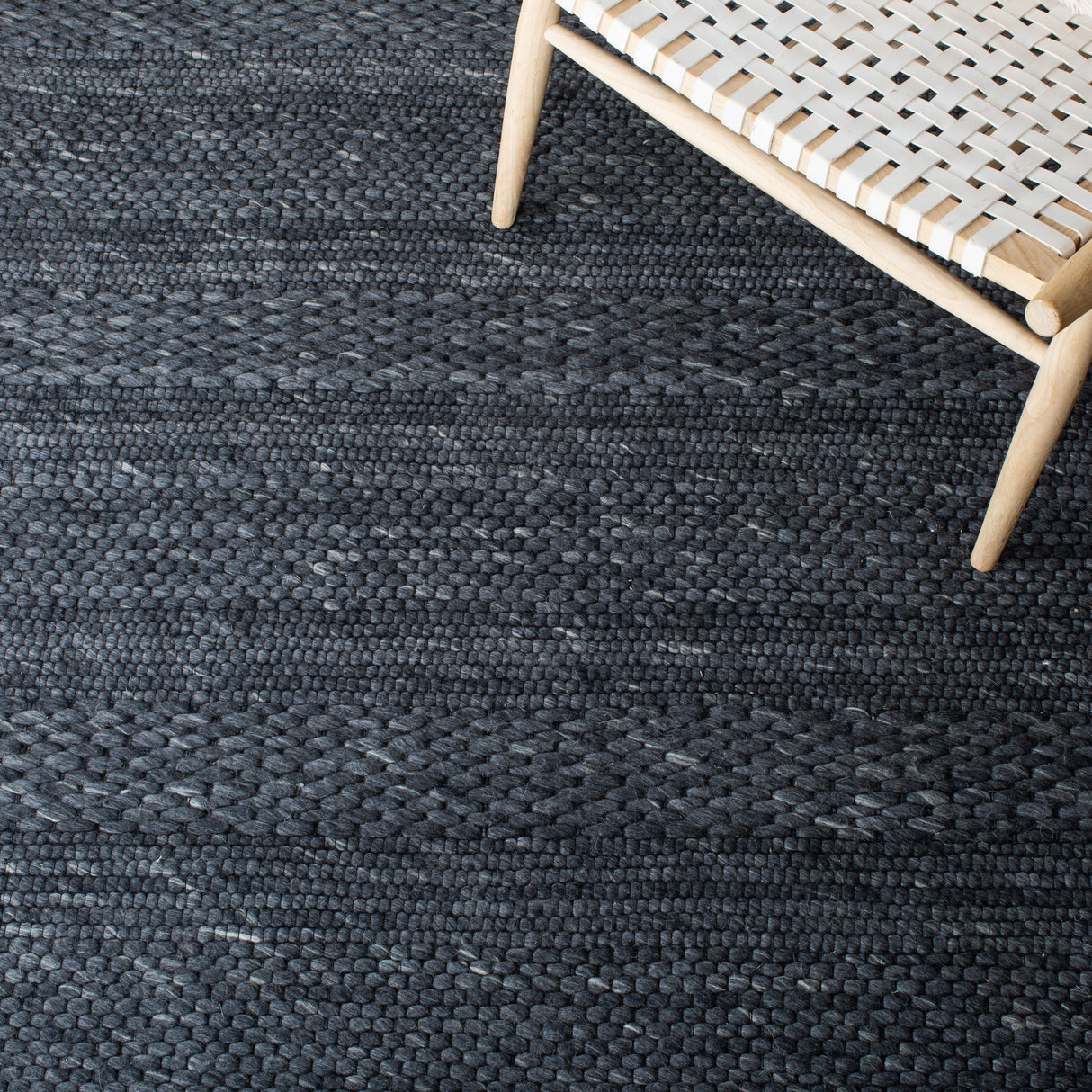 Safavieh Marbella Mrb556H Charcoal Rugs.