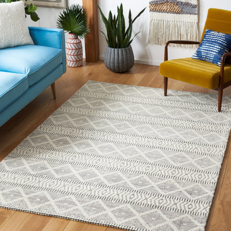 Safavieh Marbella Mrb751A Ivory/Black Rug.