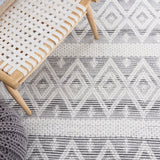 Safavieh Marbella Mrb855Z Ivory/Black Rug.