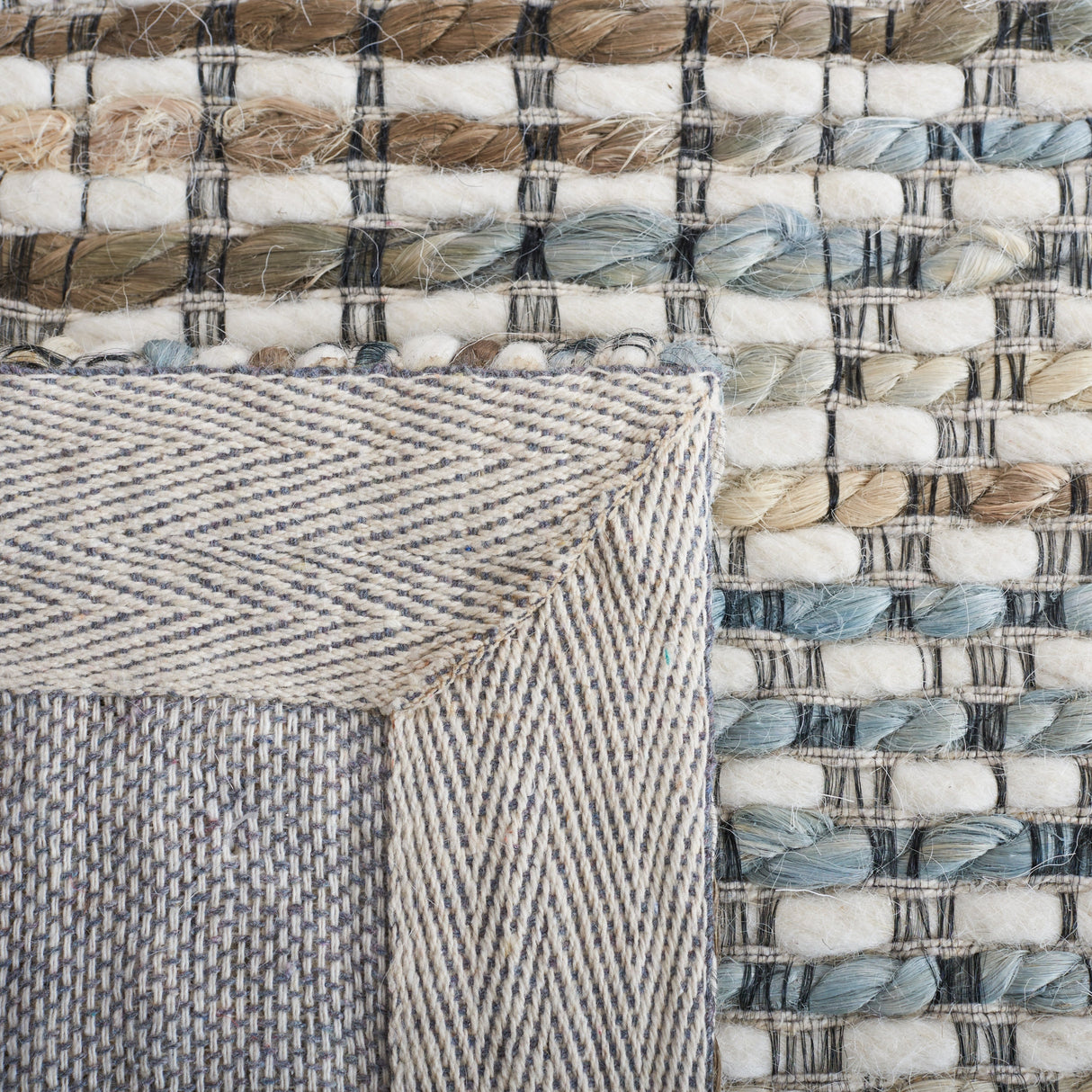 Safavieh Marbella Mrb906M Blue/Ivory Rug.