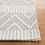 Safavieh Marbella Mrb908A Ivory/Beige Rug.